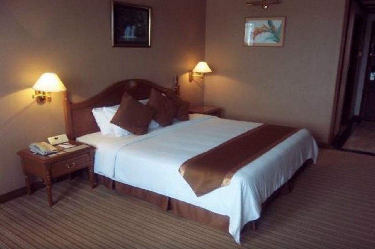Mulia Hotel Bandar Seri Begawan Esterno foto