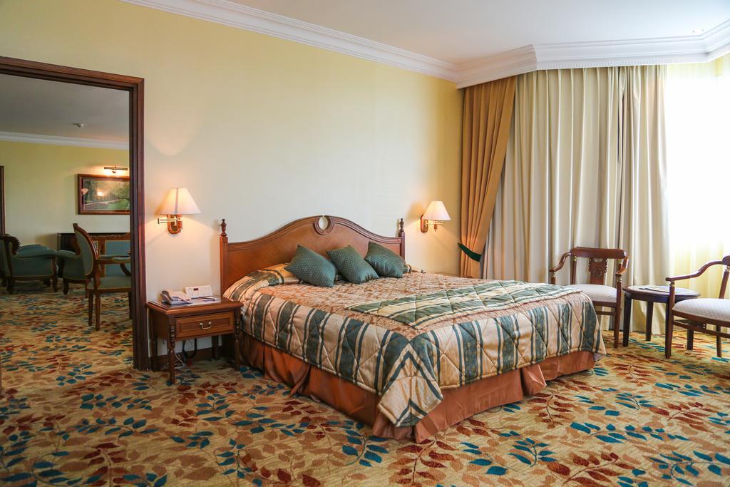 Mulia Hotel Bandar Seri Begawan Esterno foto