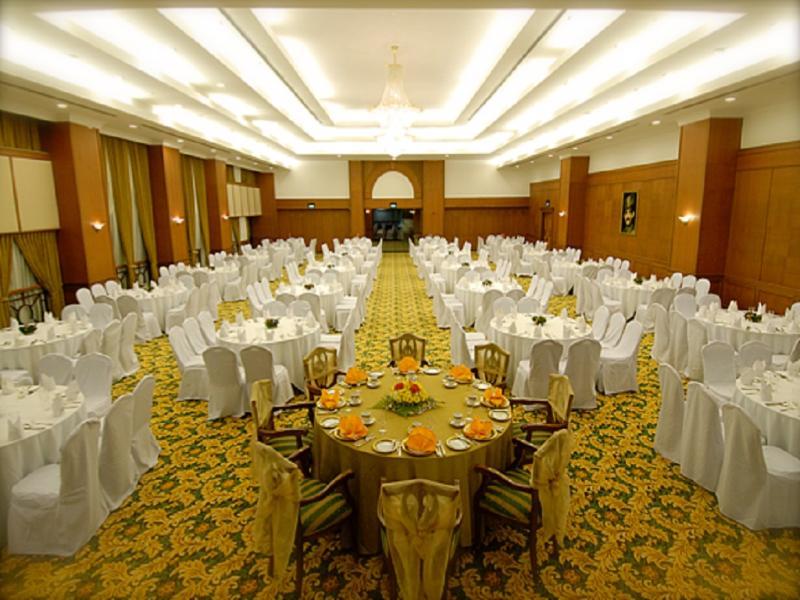 Mulia Hotel Bandar Seri Begawan Esterno foto