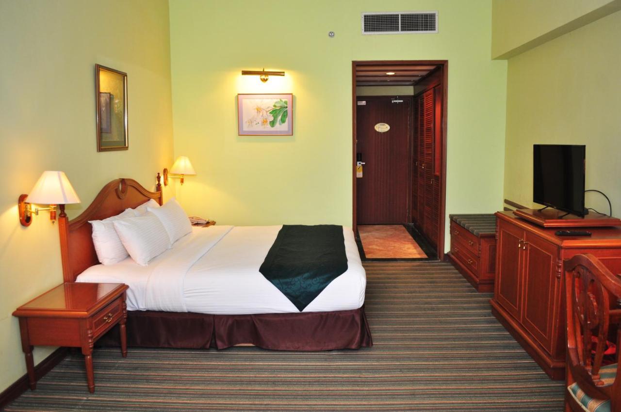 Mulia Hotel Bandar Seri Begawan Esterno foto