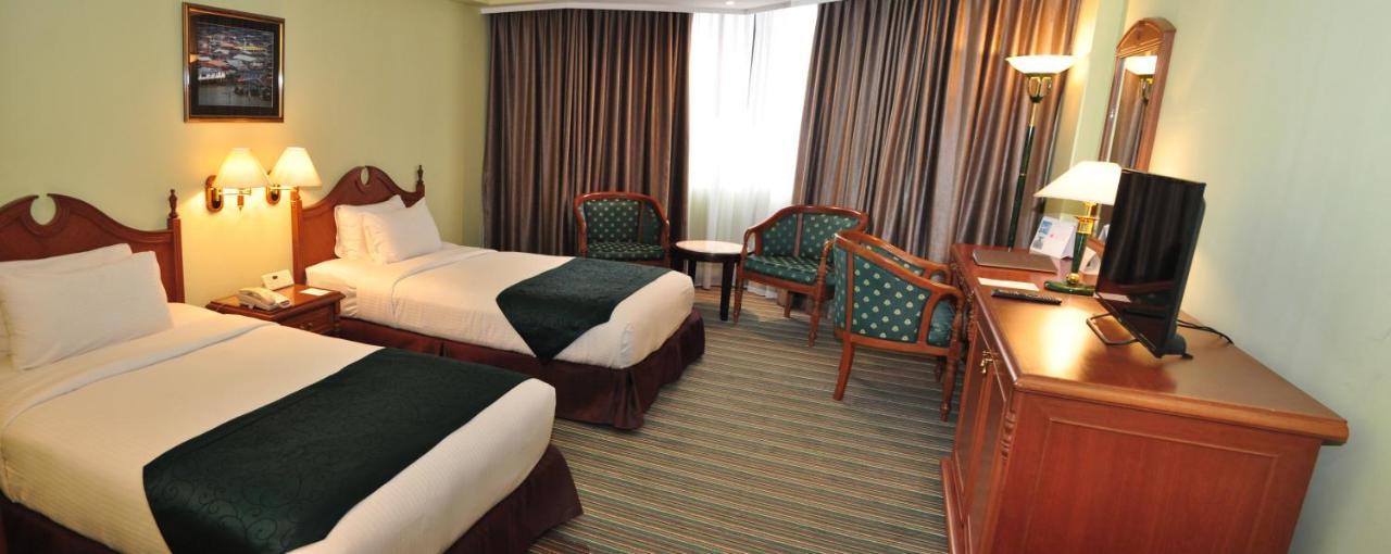 Mulia Hotel Bandar Seri Begawan Esterno foto
