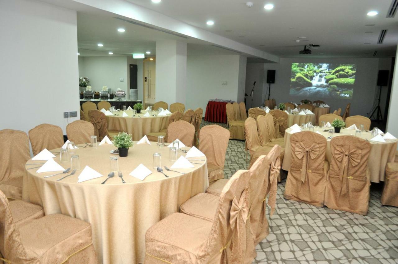 Mulia Hotel Bandar Seri Begawan Esterno foto